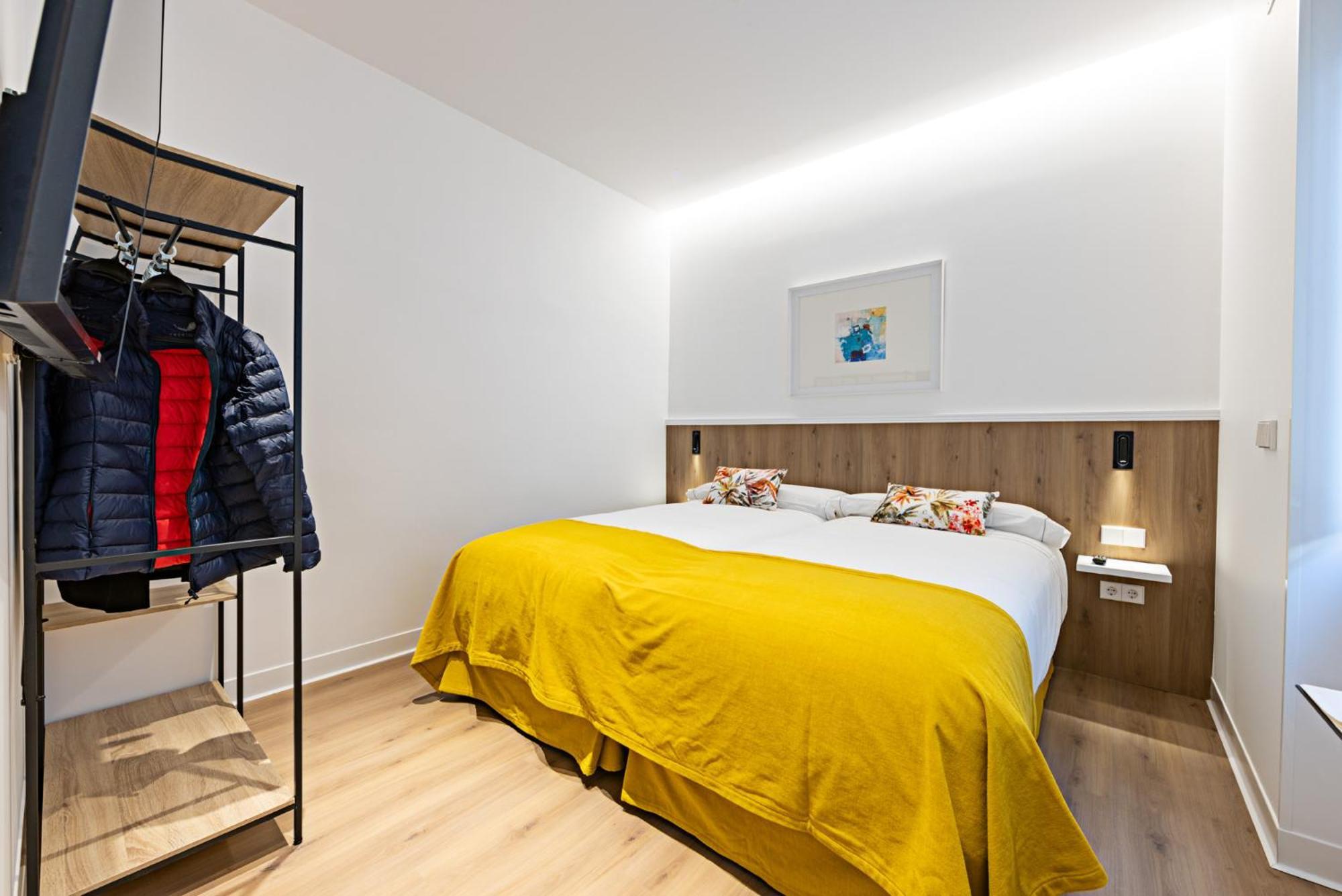 Hostal Paris Valladolid Eksteriør bilde
