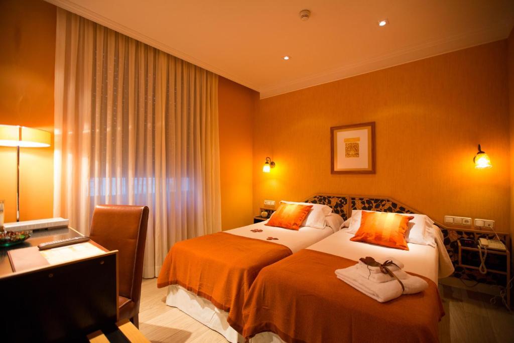 Hostal Paris Valladolid Eksteriør bilde