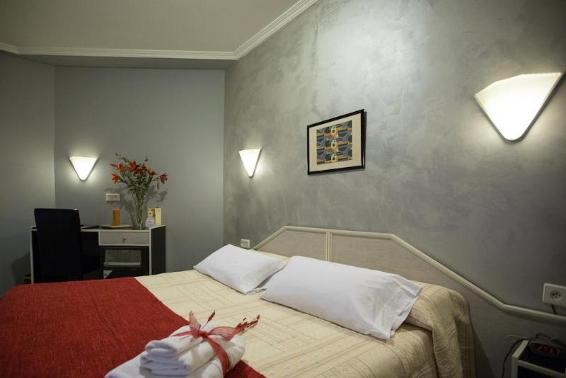 Hostal Paris Valladolid Eksteriør bilde